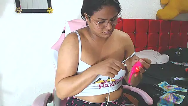 SweetAlmaa online show from 01-27-25, 09:34