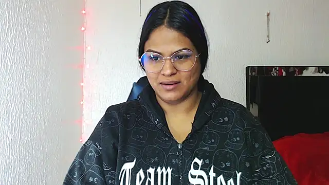 SweetAlmaa online show from 03-10-25, 10:04