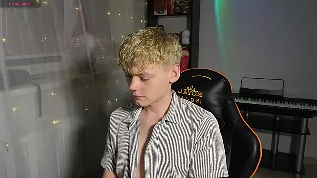 Keytaro online show from 03-10-25, 05:29