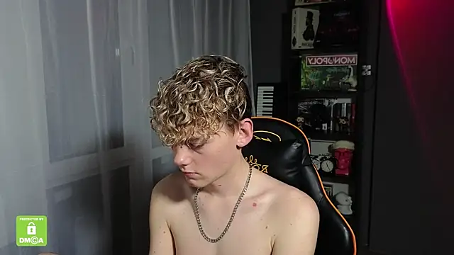 Keytaro online show from 10-06-25, 01:47