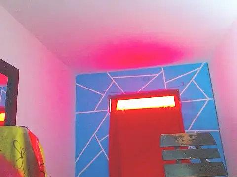 Snapshot of aranza_ts chatting on 10-23-25, 02:05 aranza ts online show from 10-23-25, 02:05