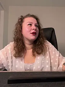 Snapshot of Fancy-Francy chatting on 12-12-24, 03:27 Fancy-Francy online show from 12-12-24, 03:27