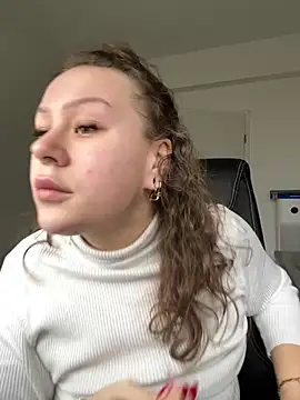 Snapshot of Fancy-Francy chatting on 01-24-25, 11:26 Fancy-Francy online show from 01-24-25, 11:26