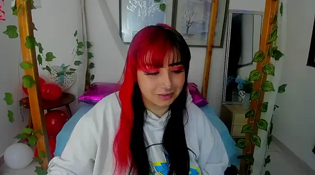 lussyevans24 online show from 02-21-25, 04:07