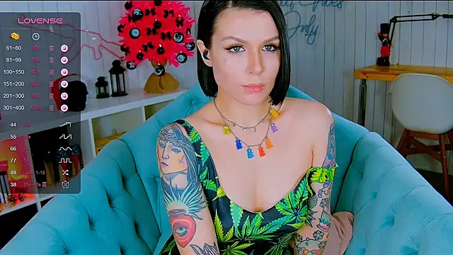 My toys pink online show from 12-12-24, 07:08