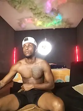 Snapshot of Ostinsanto chatting on 11-26-25, 02:56 Ostinsanto online show from 11-26-25, 02:56