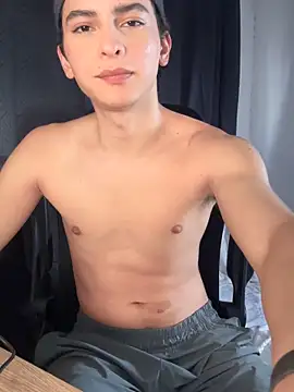 Snapshot of cybercosmiiic chatting on 11-09-25, 07:56 cybercosmiiic online show from 11-09-25, 07:56