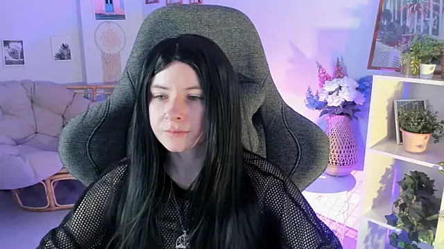 Snapshot of LexiWenford chatting on 12-18-24, 03:04 LexiWenford online show from 12-18-24, 03:04