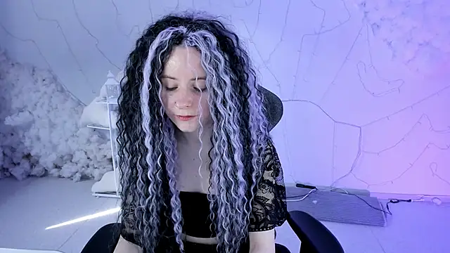 Snapshot of LexiWenford chatting on 03-18-25, 08:58 LexiWenford online show from 03-18-25, 08:58