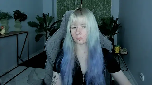 LexiWenford online show from 11-13-25, 03:05