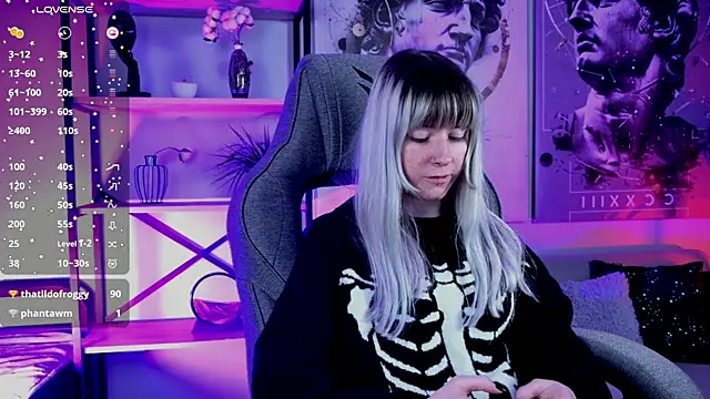 LexiWenford online show from 04-06-26, 05:19