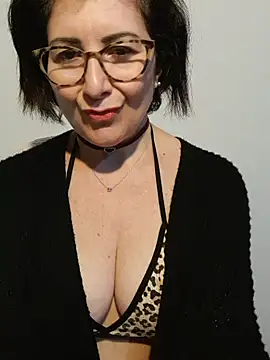 Viola8p online show from 11-14-25, 03:00