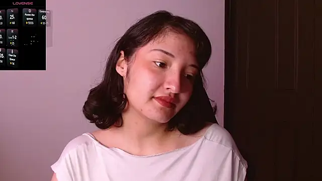 alexaa08 online show from 12-19-25, 01:07