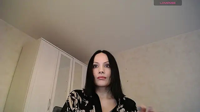 Snapshot of Devil_Goddess chatting on 11-28-25, 01:14 Devil Goddess online show from 11-28-25, 01:14