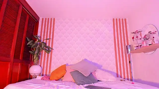 PamelaReall online show from 12-15-24, 11:20