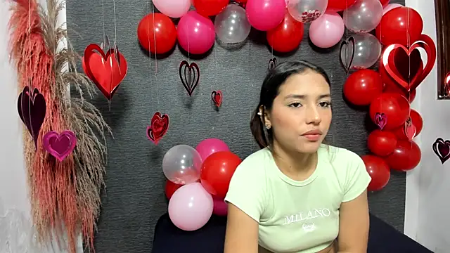 Snapshot of monse_02 chatting on 02-16-25, 01:38 monse 02 online show from 02-16-25, 01:38