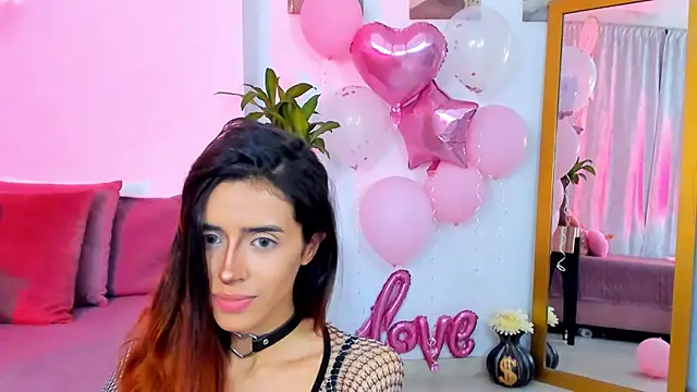 StormiRusso online show from 02-05-25, 03:02