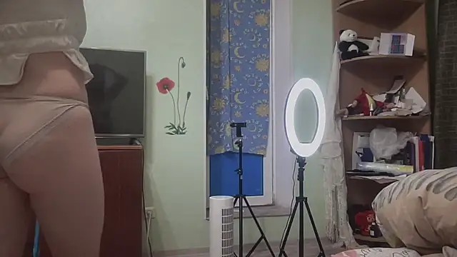 Snapshot of Diamond_Tyler chatting on 11-15-25, 02:57 Diamond Tyler online show from 11-15-25, 02:57