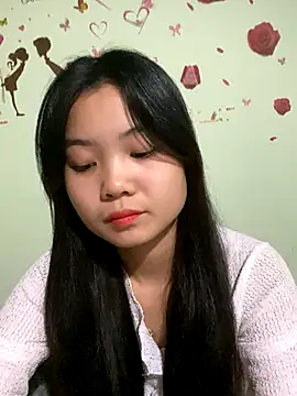 Maeve2k5 online show from 12-07-24, 09:06