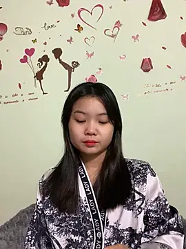 Maeve2k5 online show from 12-14-24, 12:55