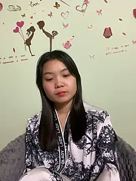 Maeve2k5 online show from 12-14-24, 04:01