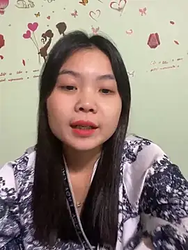 Maeve2k5 online show from 12-19-24, 03:40