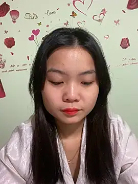 Maeve2k5 online show from 12-21-24, 12:31