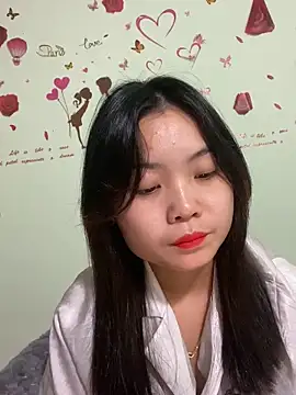 Maeve2k5 online show from 12-23-24, 09:59