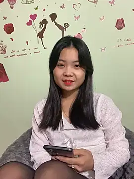 Maeve2k5 online show from 12-24-24, 02:10