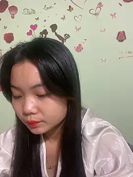 Maeve2k5 online show from 12-27-24, 12:23