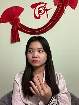 Maeve2k5 online show from 01-15-25, 12:19