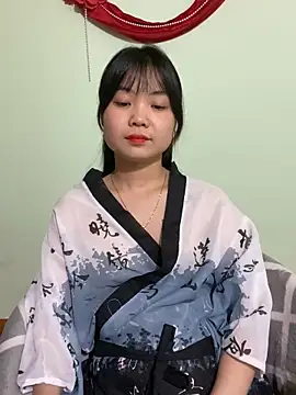 Maeve2k5 online show from 03-21-25, 05:54