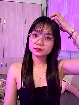 Maeve2k5 online show from 10-02-25, 02:35