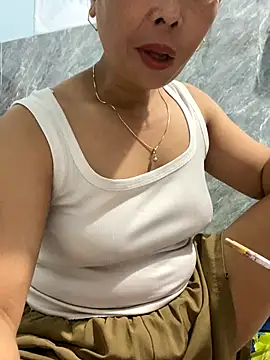 Linaannn online show from 10-29-25, 11:01