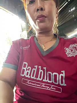 Linaannn online show from 04-24-26, 02:14