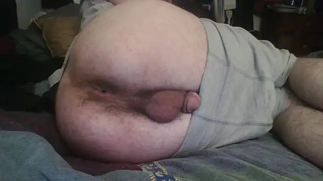 Snapshot of BackRoom18 chatting on 11-18-25, 01:44 BackRoom18 online show from 11-18-25, 01:44