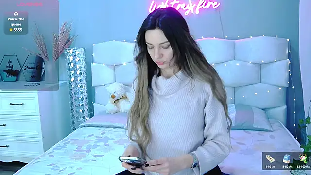 VioletUmi online show from 01-25-25, 09:26