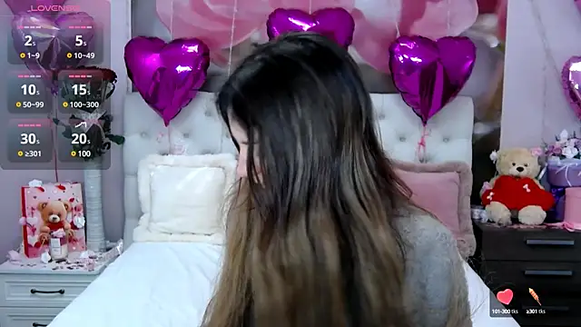 VioletUmi online show from 02-11-25, 09:31