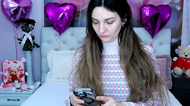 VioletUmi online show from 02-14-25, 09:34