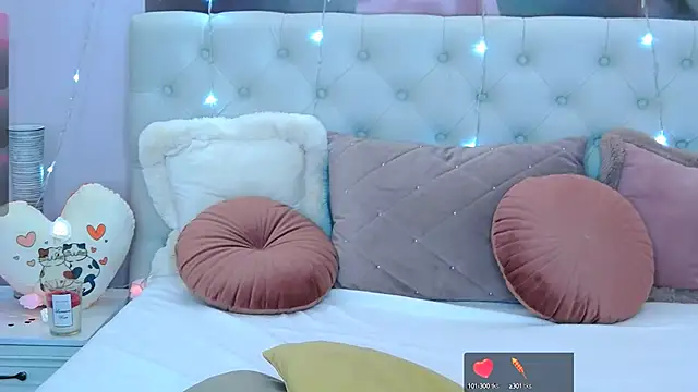 VioletUmi online show from 02-27-25, 02:32