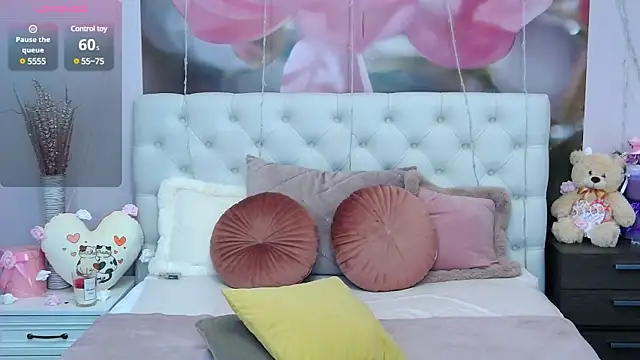 VioletUmi online show from 03-05-25, 06:44