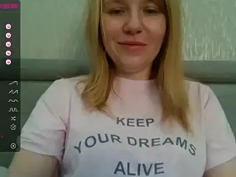 urbadkitty online show from 12-02-24, 07:25