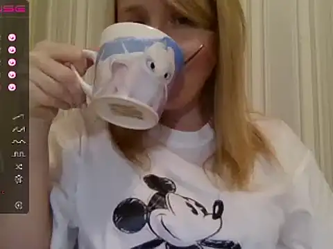 urbadkitty online show from 01-17-25, 12:31