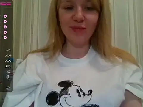 urbadkitty online show from 01-24-25, 11:37