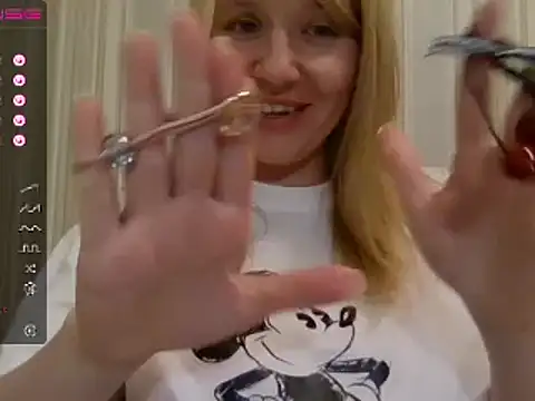 urbadkitty online show from 02-21-25, 02:59