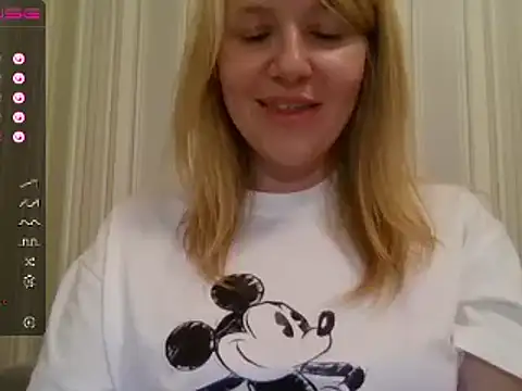 urbadkitty online show from 02-22-25, 06:19