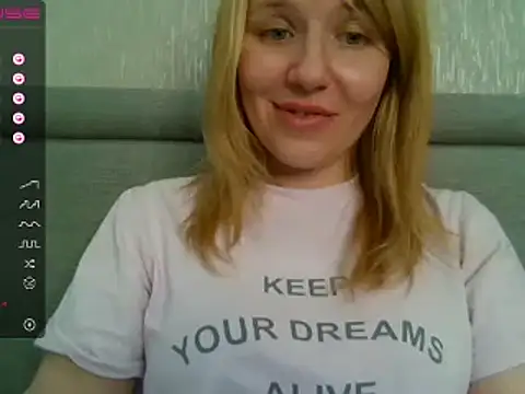 urbadkitty online show from 02-25-25, 09:53