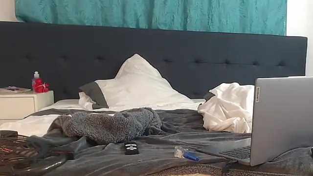 Snapshot of luna_palmerau chatting on 01-09-25, 03:04 luna palmerau online show from 01-09-25, 03:04