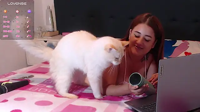 Snapshot of luna_palmerau chatting on 02-01-25, 05:39 luna palmerau online show from 02-01-25, 05:39