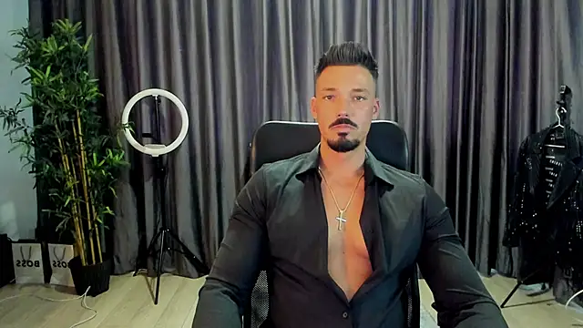 Snapshot of HaydenSpearss chatting on 04-10-26, 12:54 HaydenSpearss online show from 04-10-26, 12:54